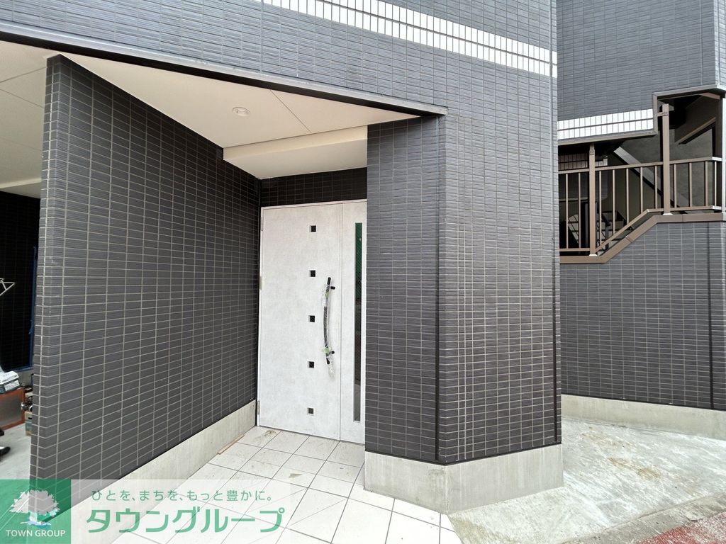 エントランス　お問合せはタウンハウジングまで！※現地待合わせ相談可能