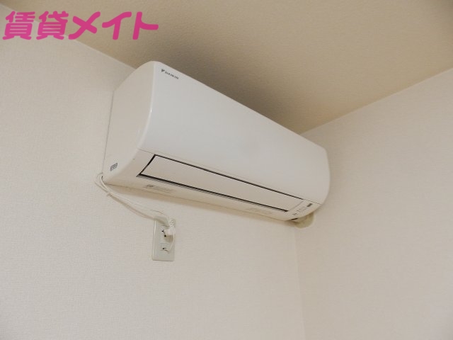 その他設備　同物件別部屋、左右反転タイプの参考写真です。