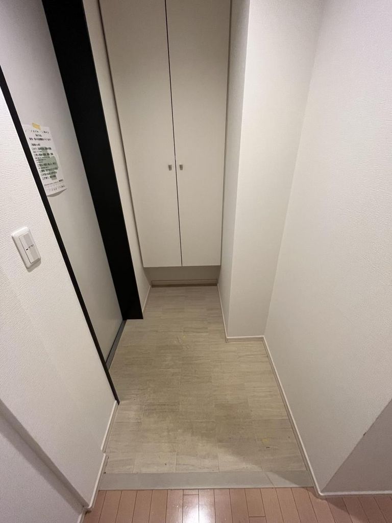 玄関　設備