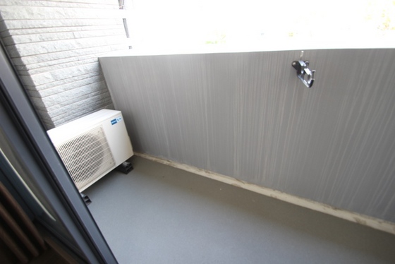 バルコニー　※別号室の写真です。