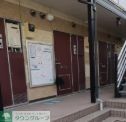 玄関　駐車場