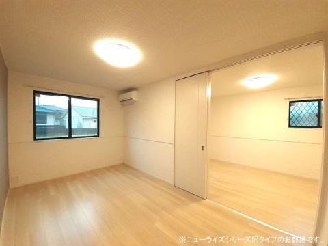 居室・リビング　室内