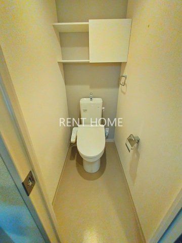 トイレ　ウォシュレット付き