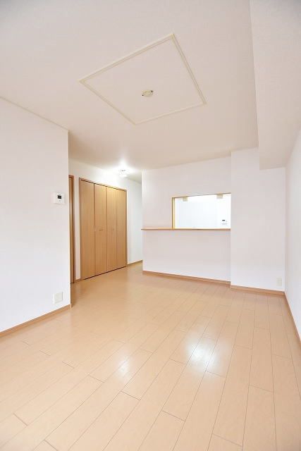 デスパシオ・KIの居間写真