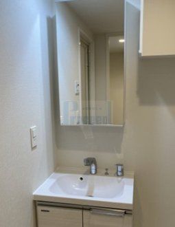 洗面設備　※別部屋参考写真※現況優先です