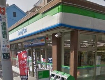 コンビニ　ファミリーマート 松島四丁目店（コンビニ）まで949m
