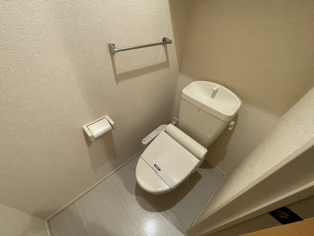 トイレ　別部屋参考写真です