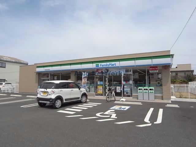 コンビニ　ファミリーマート各務原那加前野店（コンビニ）まで446m