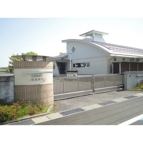 幼稚園・保育園　安曇野市立豊科認定こども園（幼稚園・保育園）まで1235m