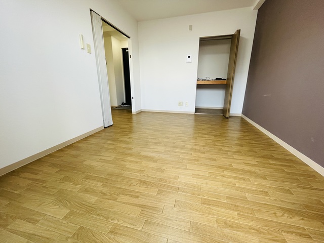 ネオセレス壱番館の居間写真