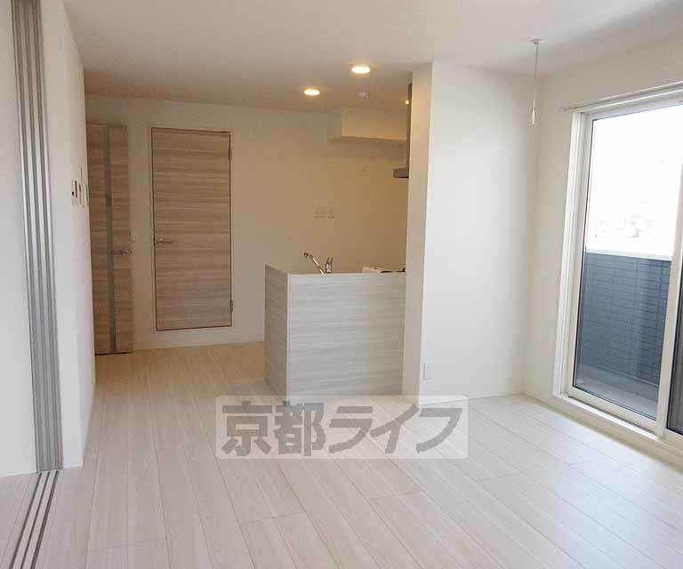 ＪＲ東海道本線 瀬田駅 徒歩15分 3階建 築3年の居間写真