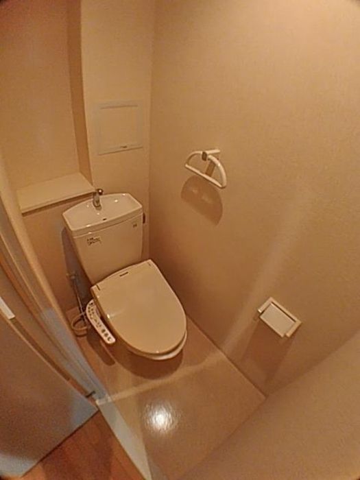 阪急神戸線 神崎川駅 徒歩10分 3階建 築21年のトイレ写真