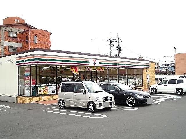 コンビニ　セブンイレブン（コンビニ）まで600m