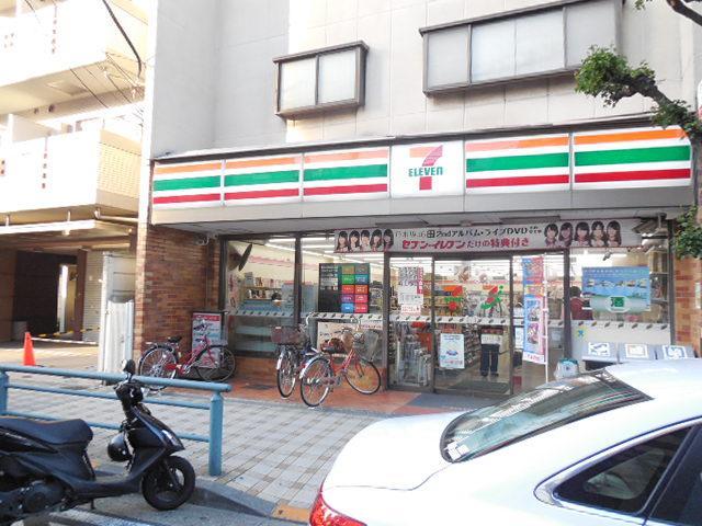 コンビニ　セブンイレブン（コンビニ）まで160m