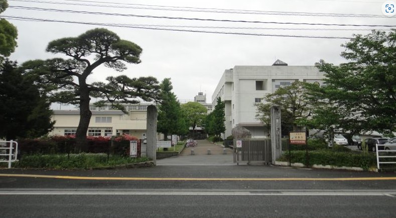 中学校　筑前町立夜須中学校（中学校）まで1827m