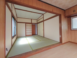 川崎貸家の居間写真