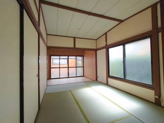 川崎貸家の居間写真