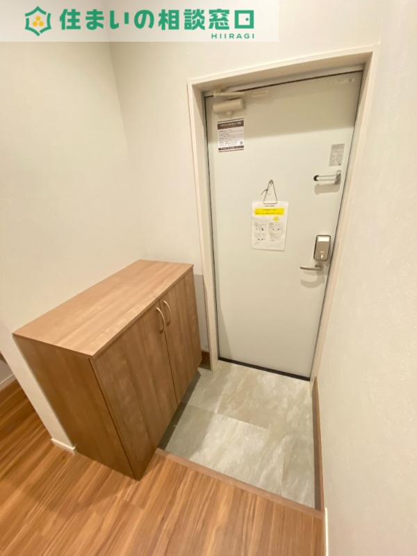 名鉄名古屋本線 美合駅 徒歩13分 3階建 築4年の玄関写真