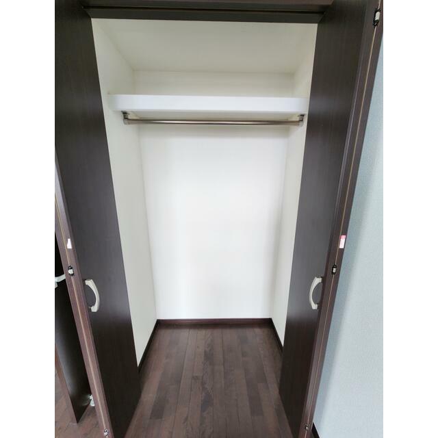収納　写真は別の部屋になります。