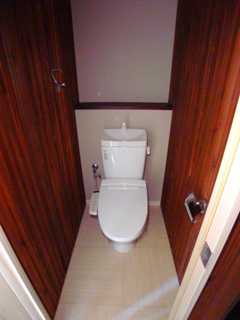 地下鉄桜通線 高岳駅 徒歩10分 9階建 築12年のトイレ写真