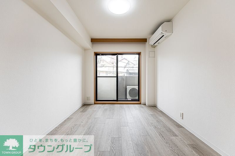 ルーブル上池台1番館の居間写真