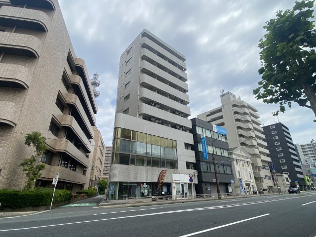 建物外観　退去前につき、現況優先