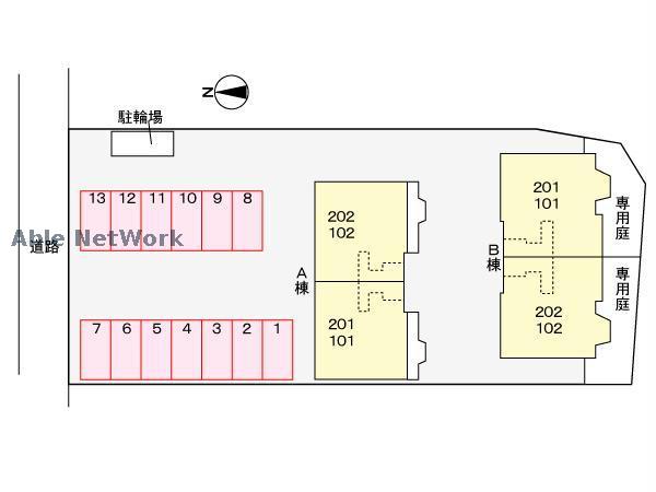 駐車場　駐車場