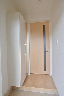 メゾン・ポラリスIの玄関写真