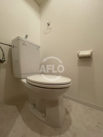 ロイヤルヒルIIのトイレ写真