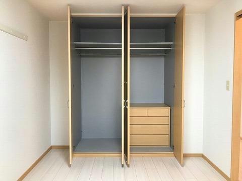 レジデンスヒルズカコIIIの内装写真