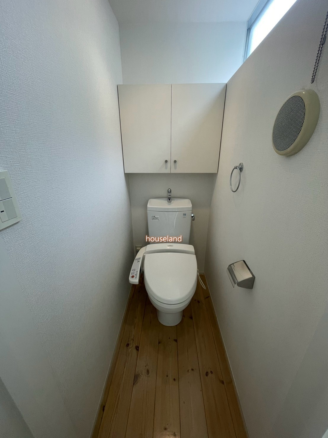 ブルーライン 中川駅 徒歩13分 2階建 築23年のトイレ写真