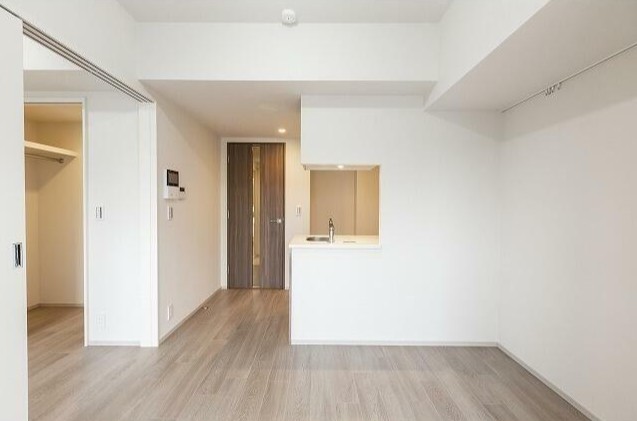 都営大江戸線 森下駅 徒歩5分 11階建 築5年の居間写真