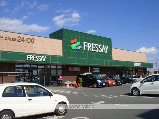 コンビニ　セブンイレブン（コンビニ）まで1667m