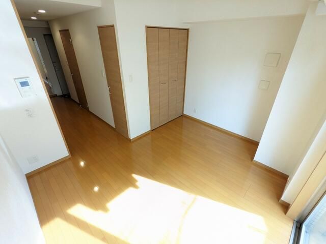 東急田園都市線 用賀駅 徒歩4分 6階建 築15年の居間写真