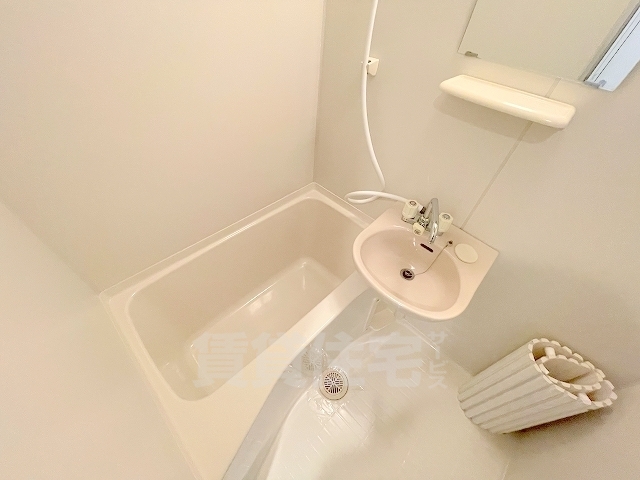 シャトレ下新庄の風呂写真