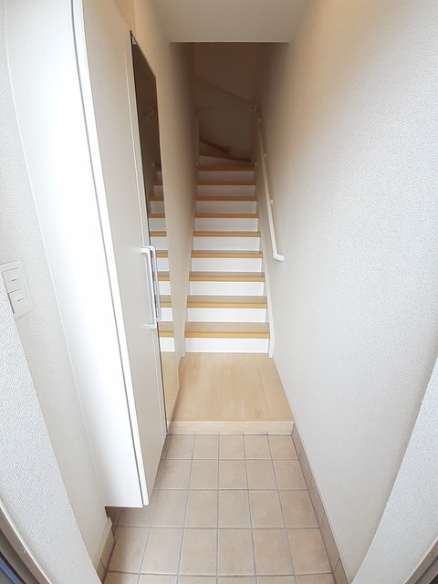オプスKAMIFUKUOKAの玄関写真