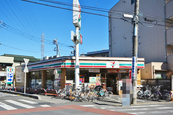 コンビニ　セブンイレブン北越谷駅西口店（コンビニ）まで624m
