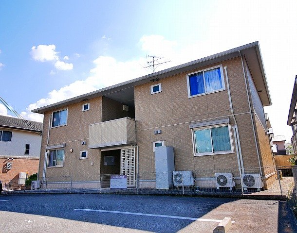建物外観　落ち着いた雰囲気の外観です
