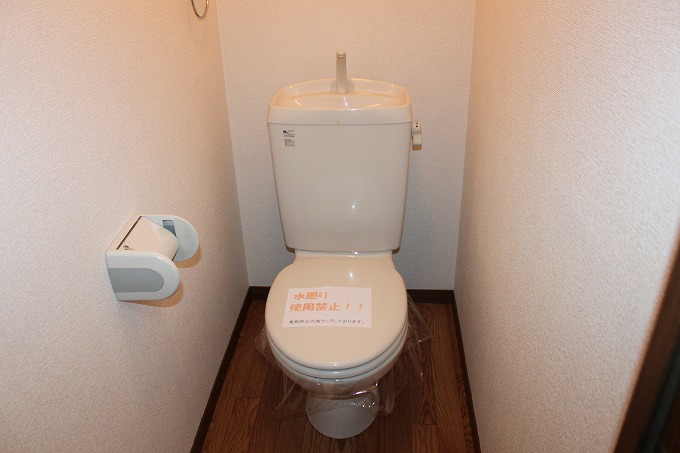 地下鉄谷町線 喜連瓜破駅 徒歩5分 2階建 築24年のトイレ写真
