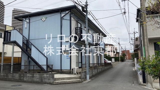 建物外観　お買い物に便利な橋本駅より徒歩１０分！近隣にはスーパー・ホー