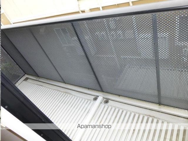 仙台市地下鉄東西線 荒井駅 バス乗車時間：17分 最寄りバス停で下車 徒歩4分 2階建 築30年の内装写真