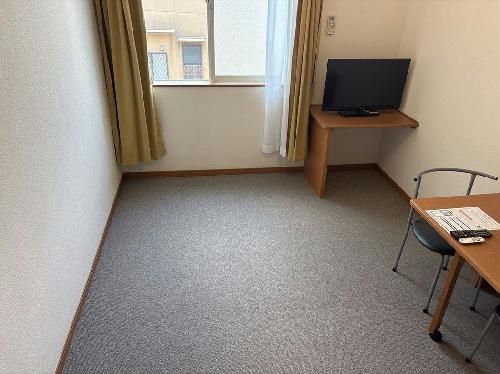 レオパレスブルーヴェールの居間写真