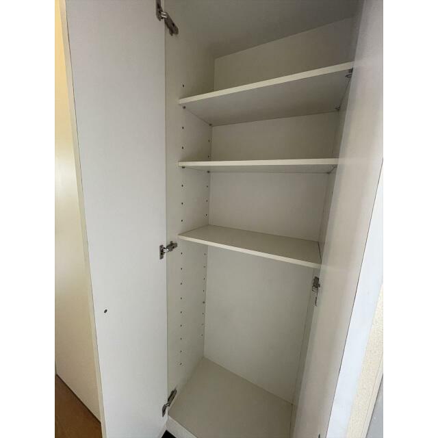 収納　シューズボックス