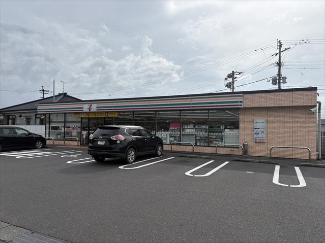 コンビニ　セブン－イレブン国分山下店（コンビニ）まで151m