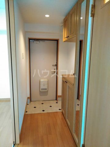ラヴィアン新川の玄関写真