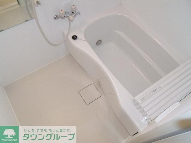 バス・シャワールーム　追い焚き付のゆとりの浴室です