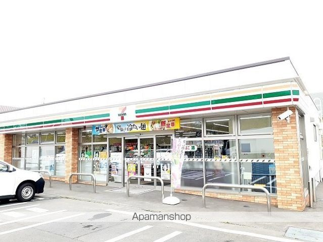 コンビニ　セブン－イレブン（コンビニ）まで100m