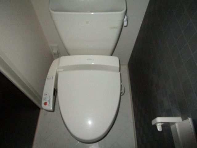 しなの鉄道 屋代駅 徒歩5分 2階建 築17年のトイレ写真