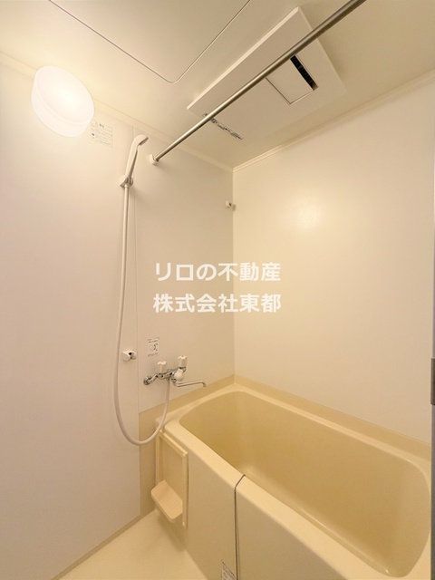 バス・シャワールーム　うれしい浴室乾燥機付きバスルーム♪