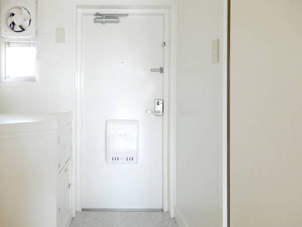 玄関　ビレッジハウスの同一物件・同一タイプの間取りの写真です
